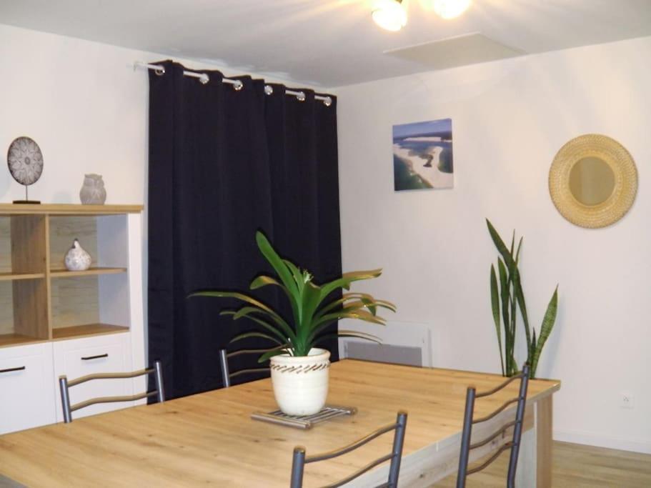 Meuble 2/4 Personnes Villa Noaillac Exterior photo